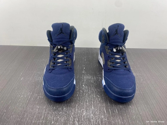 1st Kicks Air Georgetown Jordan FD6812-400 5 0714